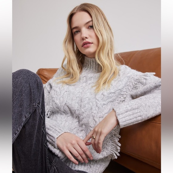 NWT RW&CO. Gray Cable Knit Sweater - Picture 10 of 11